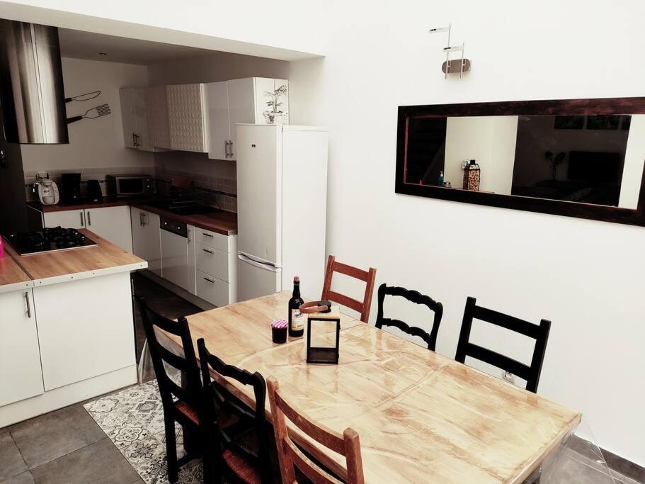 Superbe Maison Renovee Avec Agreable Jardin Sainte-Catherine  Exterior foto
